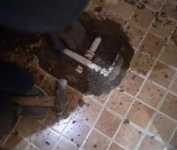 兴和卫生间漏水维修公司为您分享下卫生间渗水如何处理及注意事项